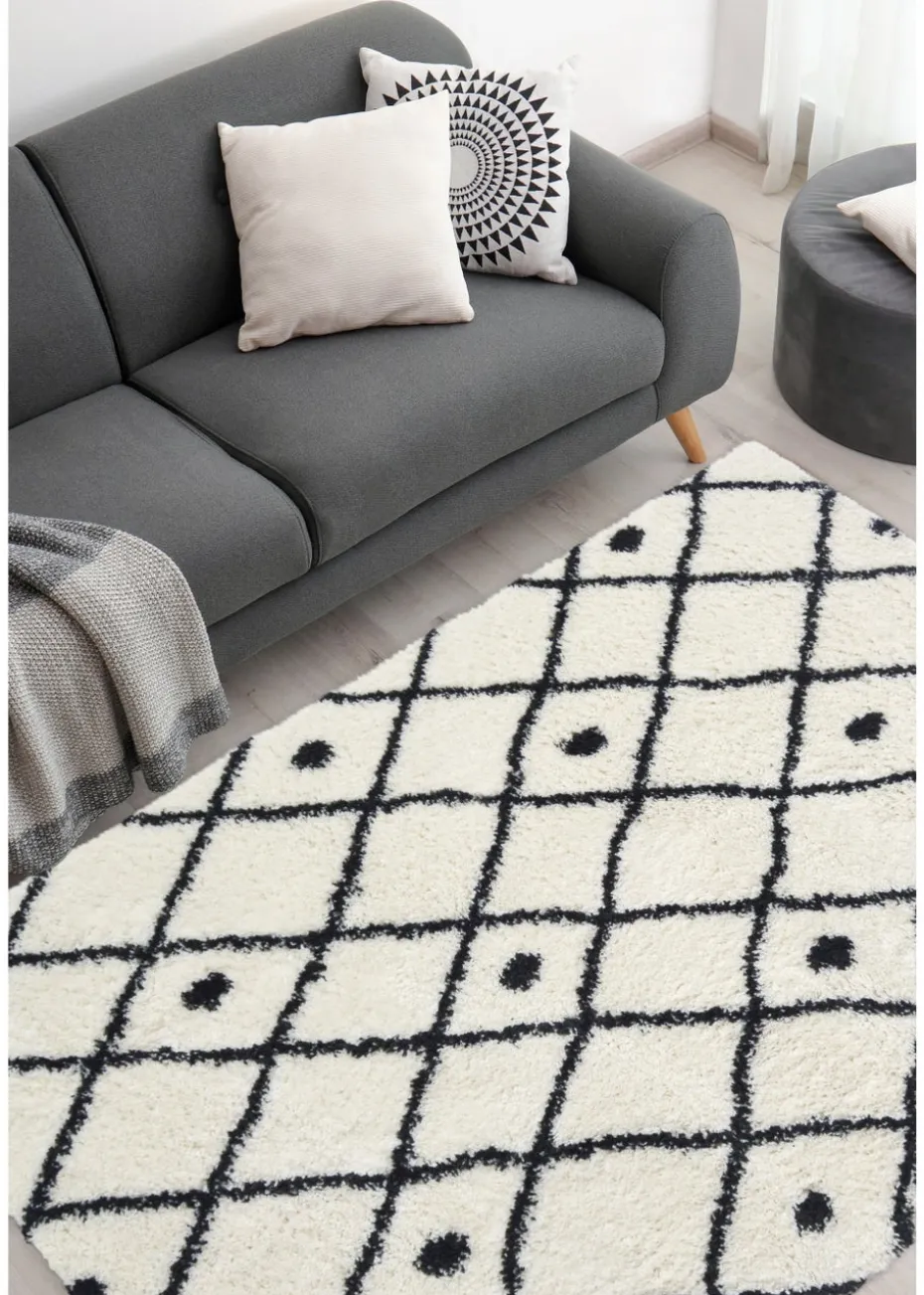 Homemaker White Snug Shaggy Diamond Rug