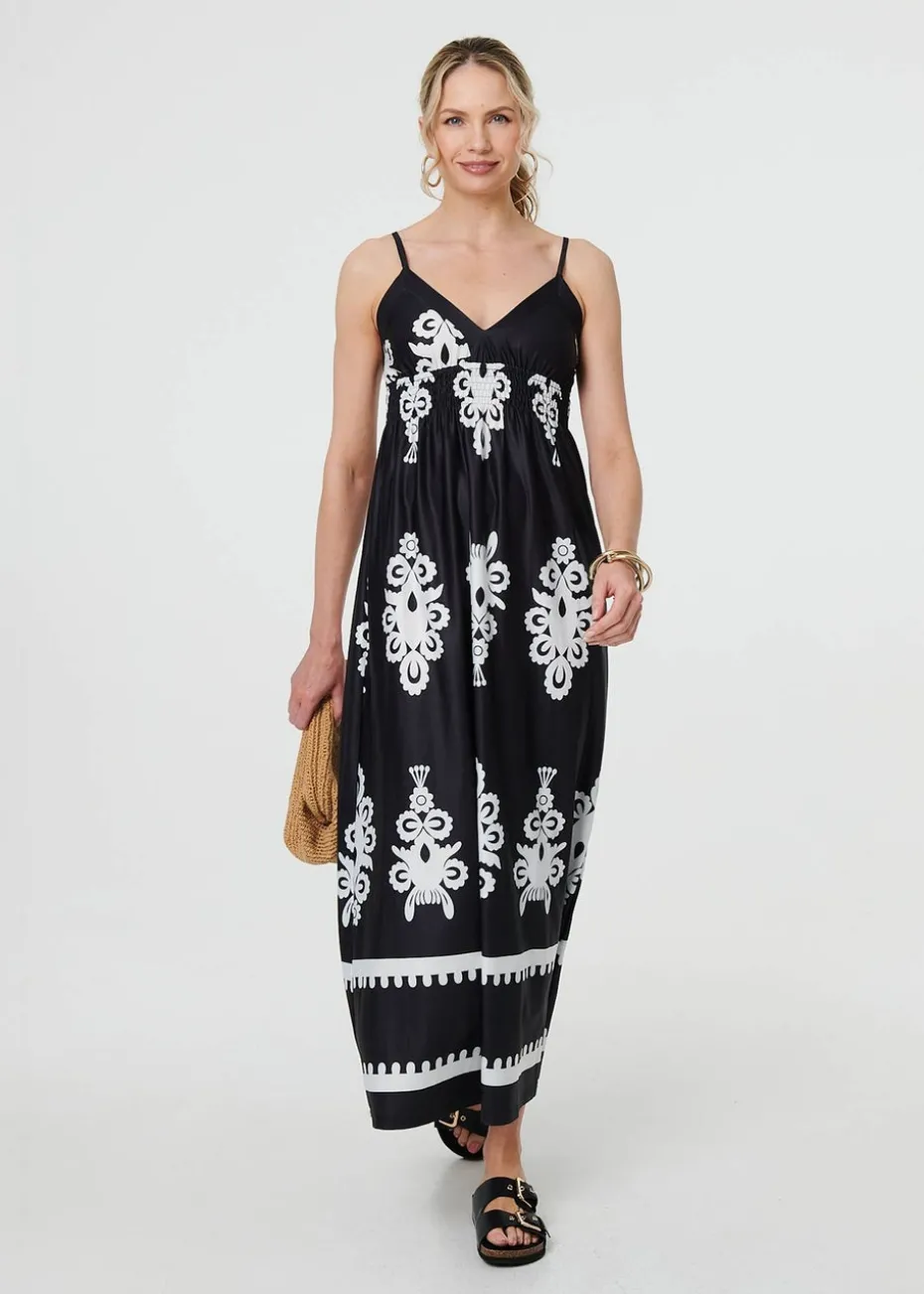 Izabel London Black & White Ikat Print Sleeveless Shirred Maxi Dress