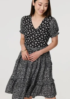 Izabel London Black Floral Short Sleeve Tiered Skater Dress