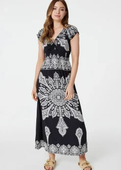 Izabel London Black Mosaic Print Cap Sleeve Maxi Dress