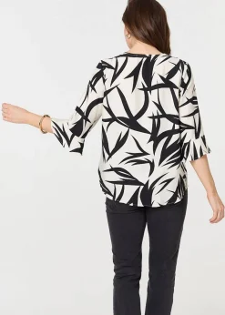Izabel London Black Printed Relaxed V Neck 3/4 Sleeve Blouse