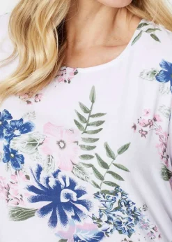 Izabel London Pink Floral 3/4 Flare Sleeve Curve Hem Top