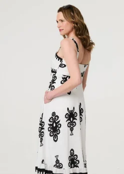 Izabel London White Ikat Print Sleeveless A-Line Maxi Dress