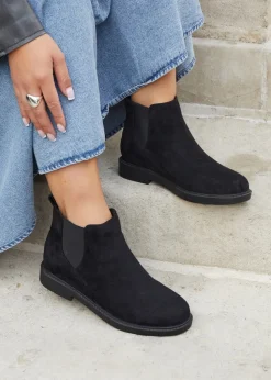Linzi Fauna Wide Fit Black Faux Suede Classic Chelsea Boot