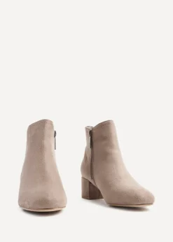 Linzi Manor Mocha Faux Suede Block Heeled Ankle Boot