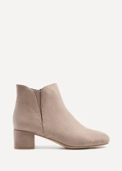 Linzi Manor Mocha Faux Suede Block Heeled Ankle Boot