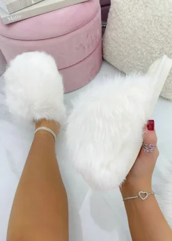 Love Lemonade White Ultimate Cosy Fluffy Slippers