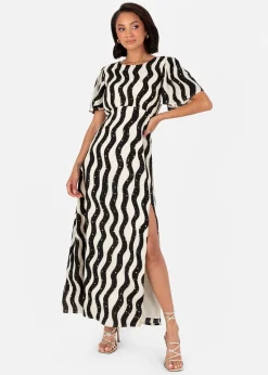 Lovedrobe Multi Wave Short Sleeve Midaxi Dress