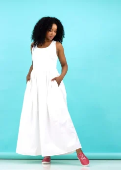 Lunar Raspberry Flamborough Shoe