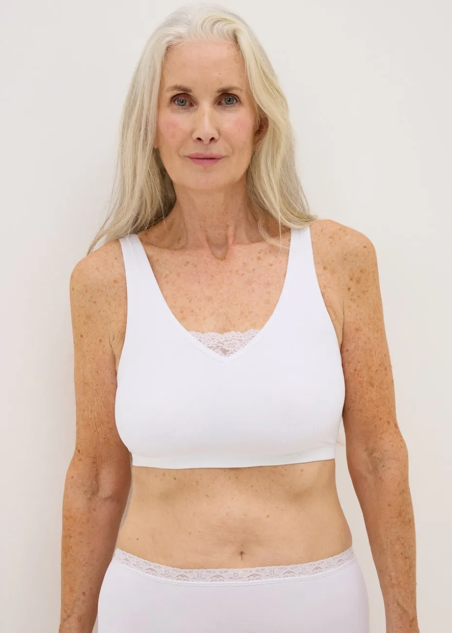 Menopause 2 Pack Black & White Bralettes - M Tick Approved