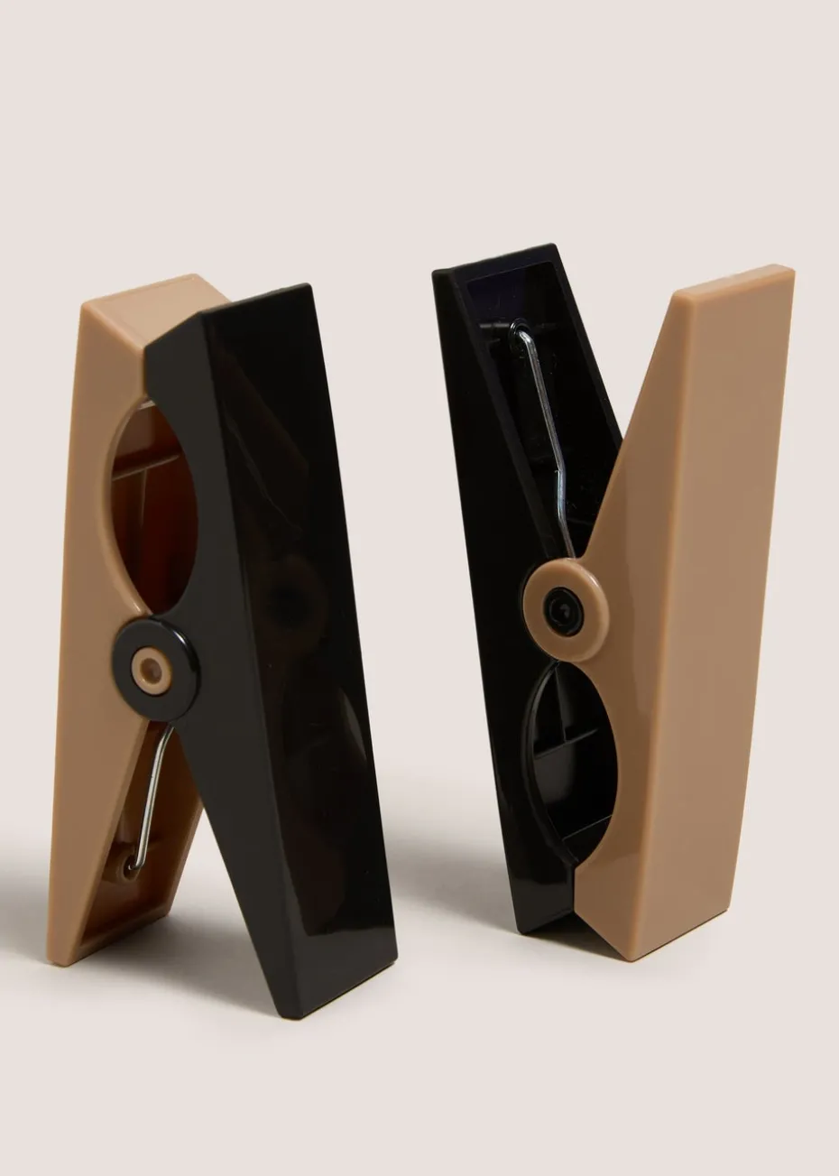 Monochrome Beach Towel Clips