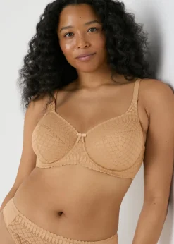 Nude DD+ Stretch Lace Bra