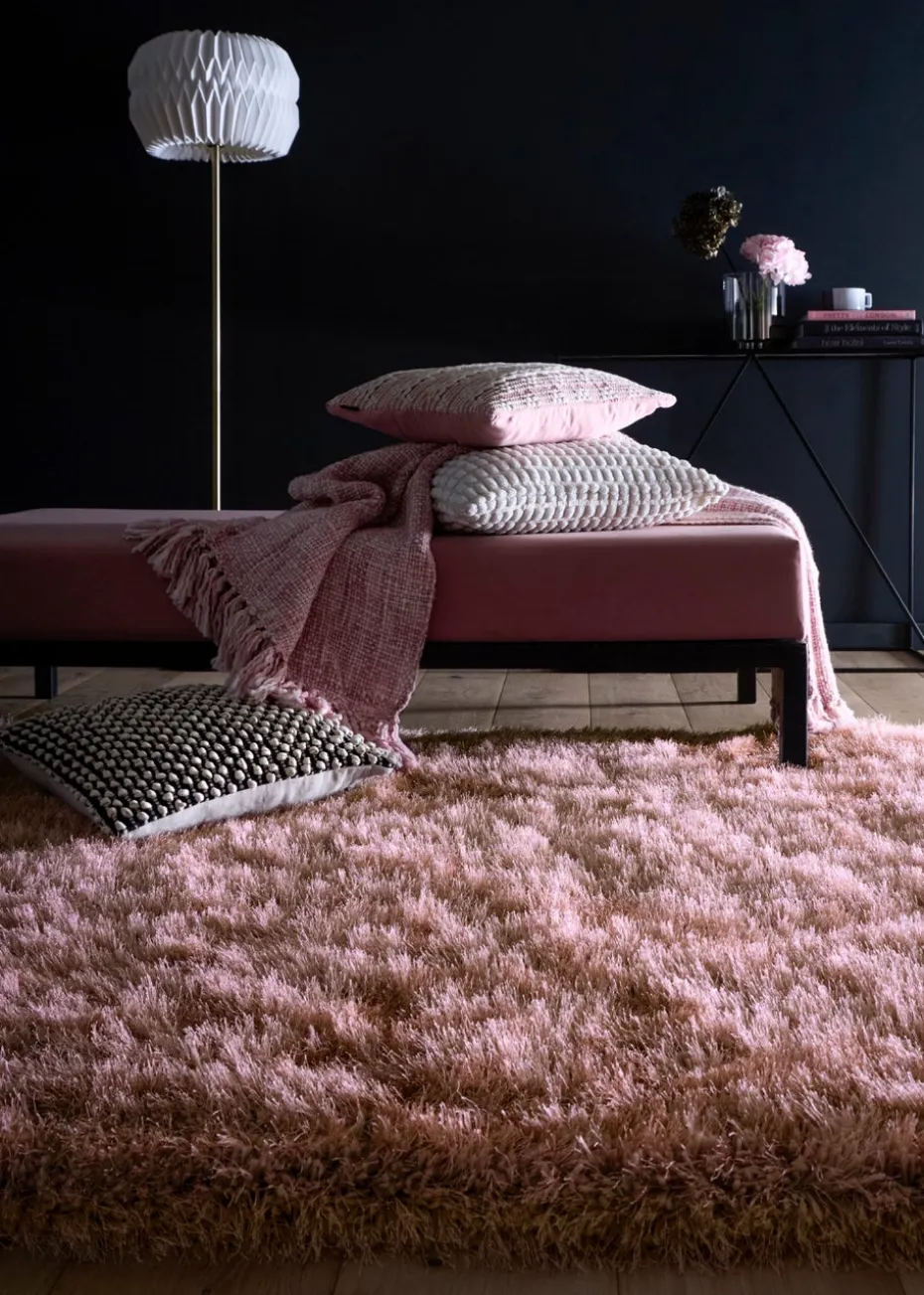 Origins Rose Extravagance Rug