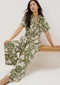 Papaya Petite Green Floral Print Wide Leg Trousers