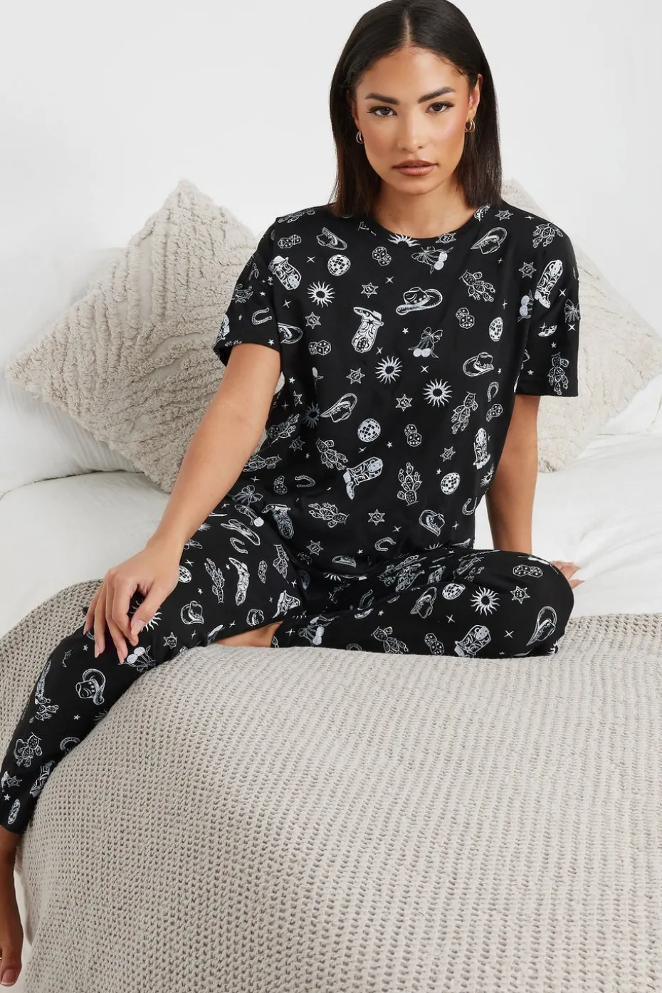 Pixiegirl Petite Black Cowboy Graphic Tapered Pyjama Set