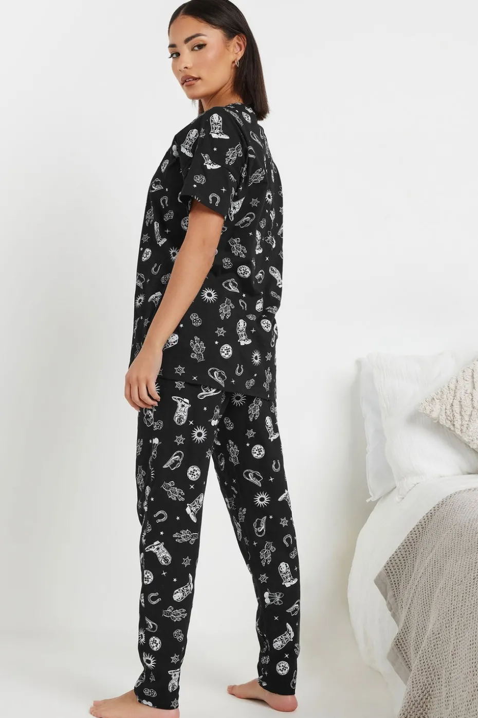 Pixiegirl Petite Black Cowboy Graphic Tapered Pyjama Set