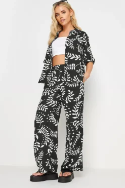 Pixiegirl Petite Black Leaf Print Shirt