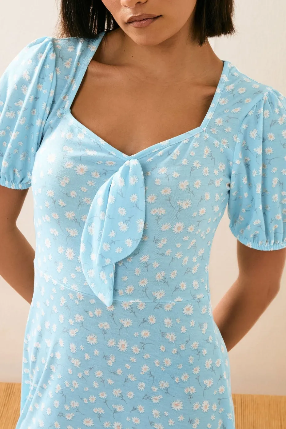 Pixiegirl Petite Blue Daisy Floral Tie Front Midi Dress