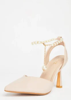 Quiz Natural Pearl Strap Court Heels
