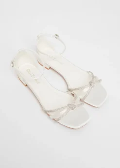 Quiz White Wide Fit Knot Front Sandals
