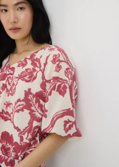Raspberry Floral V-Neck Tea Top