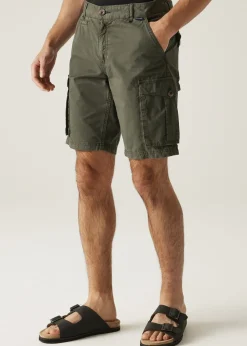 Regatta Dark Khaki Shorebay II Multi-Pocket Shorts