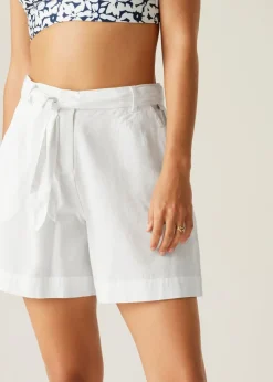 Regatta White Sabela II Shorts