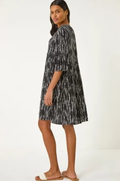 Roman Black Abstract Crinkle Smock Dress