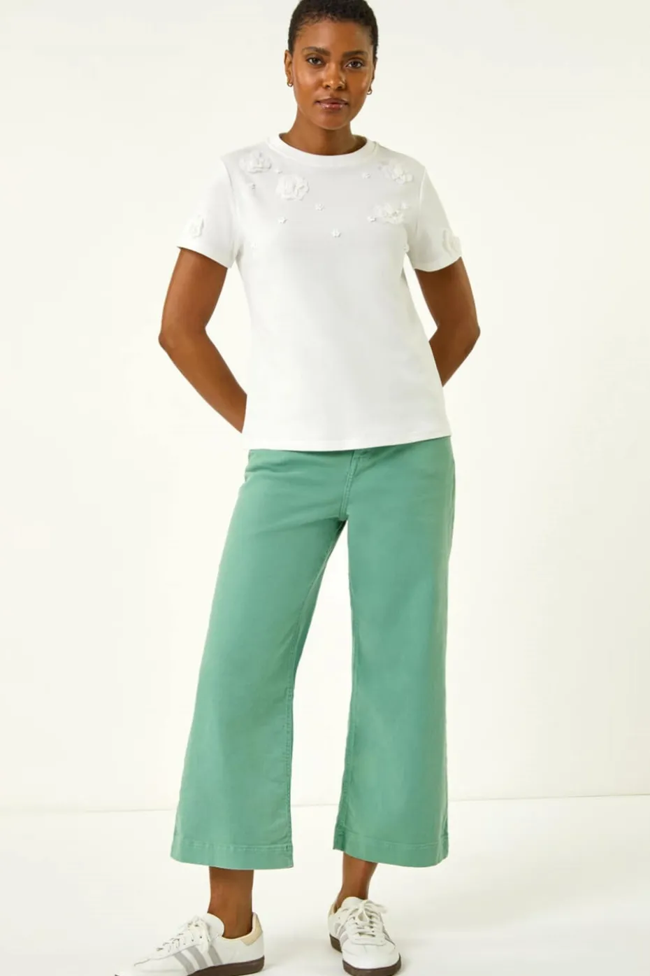 Roman White Floral Applique T-shirt