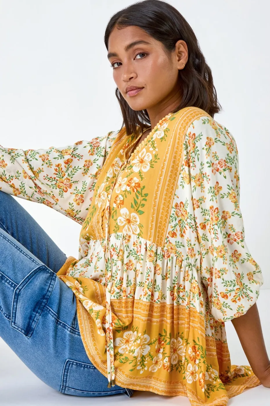Roman Yellow Floral Border Print V-Neck Overshirt