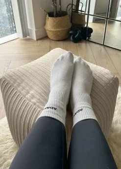 rucomfy Jumbo Cord Cube Ivory Beanbag