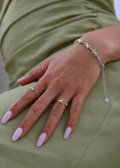 Say It With Gold Kiss Tennis Bracelet