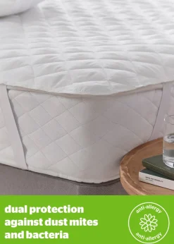 Silentnight Anti-Allergy Mattress Protector