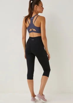 Souluxe Black Capri Sports Leggings