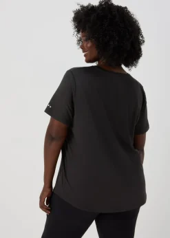 Souluxe Black T-Shirt