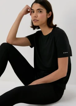 Souluxe Black T-Shirt