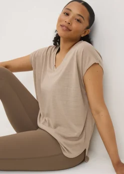 Souluxe Stone V-Neck T-Shirt