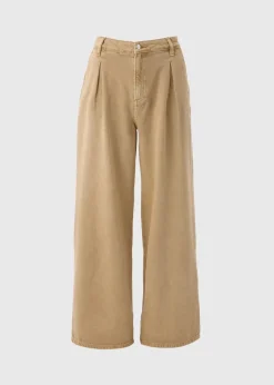Stone Pleat Wide Leg Jeans
