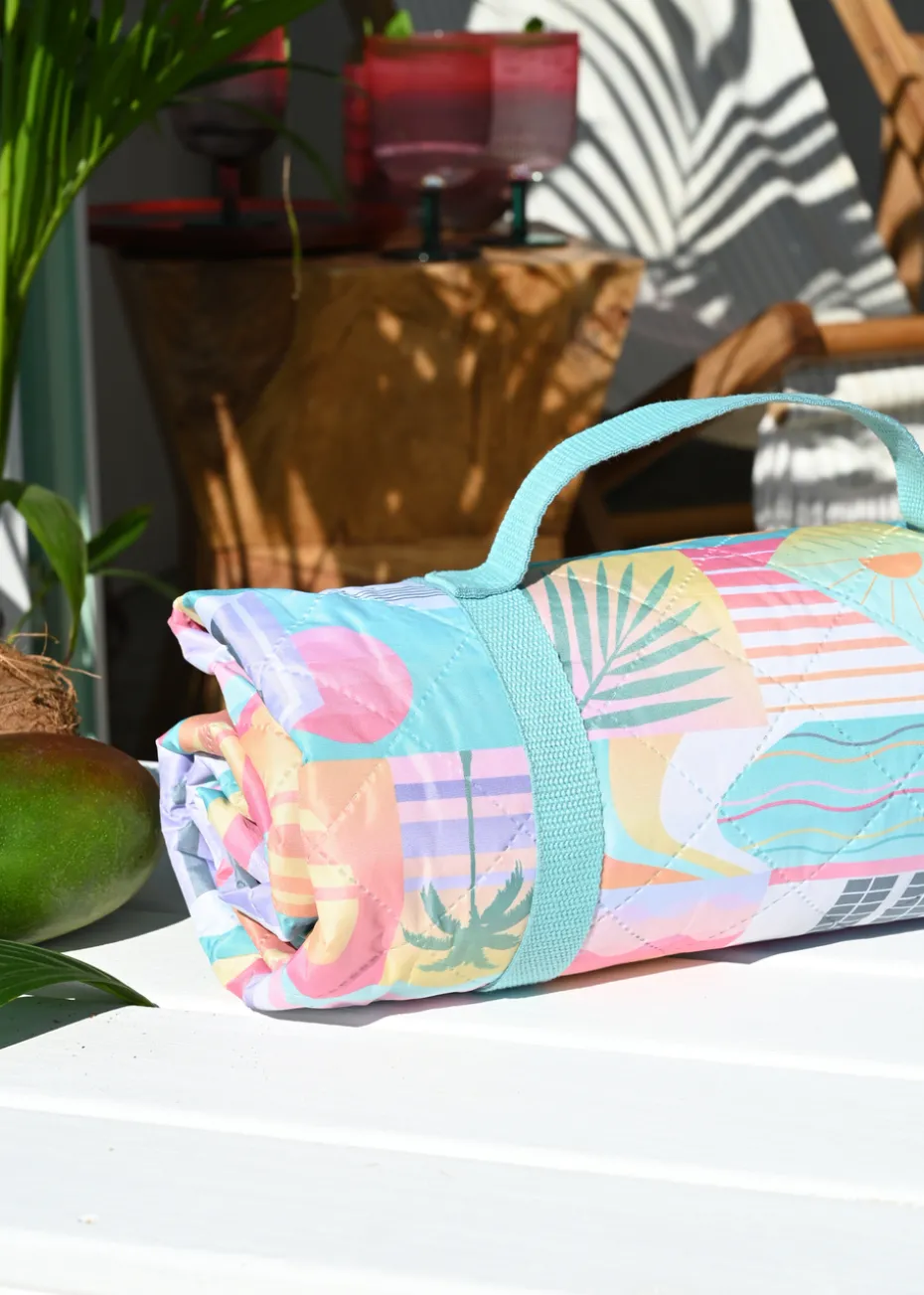 Summerhouse by Navigate Coconut Grove XL Quilted Picnic Blanket - Ocean Drive