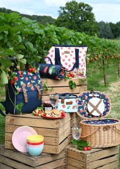 Summerhouse by Navigate Strawberries & Cream Shoulder Tote (25L)