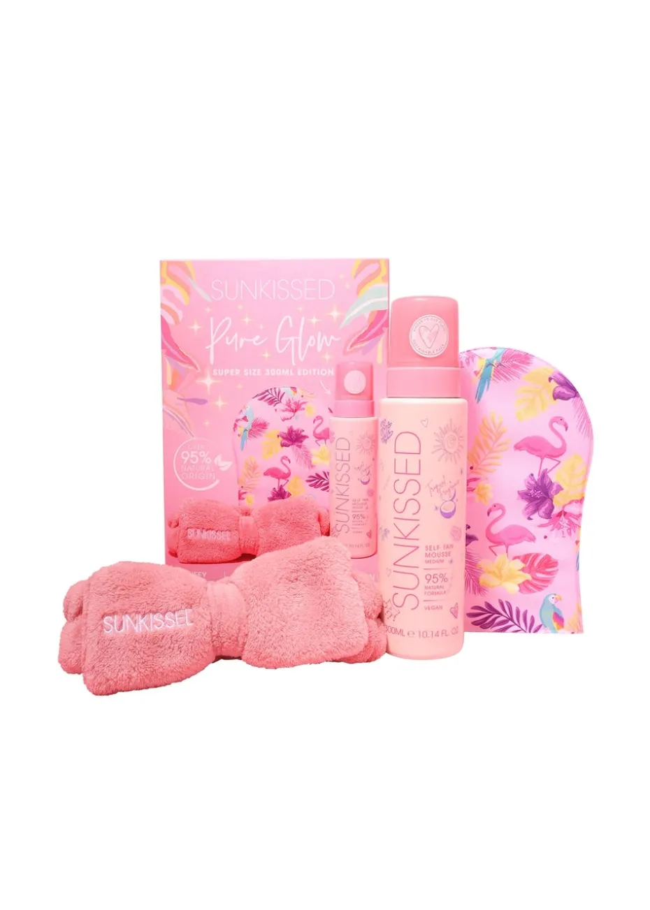 Sunkissed Pure Glow Self Tan Medium Edition Gift Set (300ml)