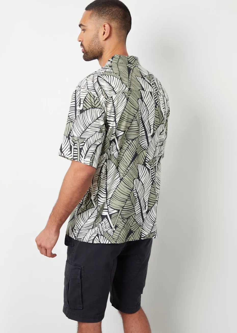 Threadbare Black Retro Tropical Leaf Print Revere Collar Shirt