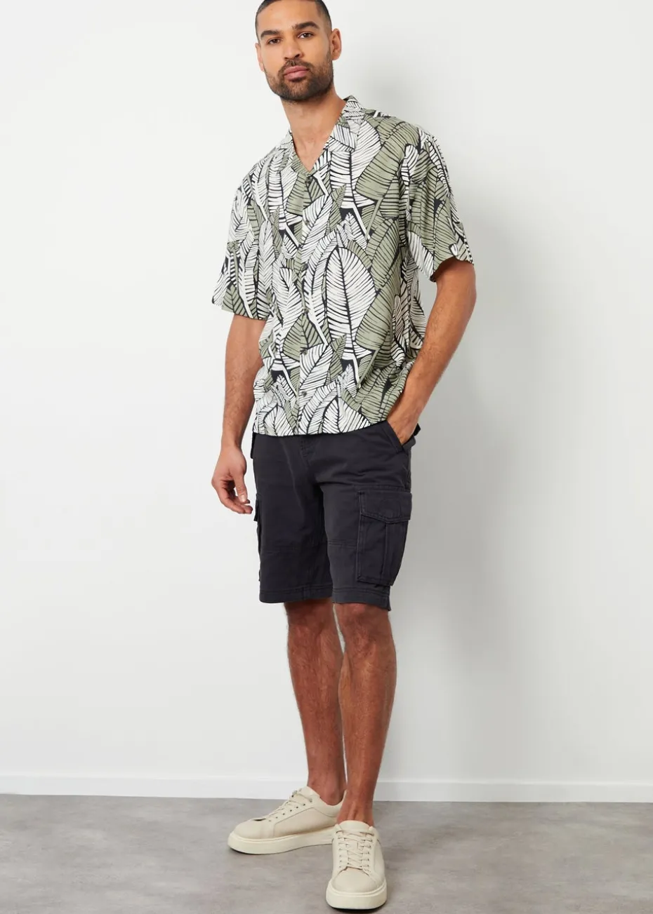 Threadbare Black Retro Tropical Leaf Print Revere Collar Shirt