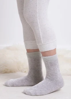 Totes Toasties Green Ladies Chenille Supersoft Bed Socks (Twin Pack)