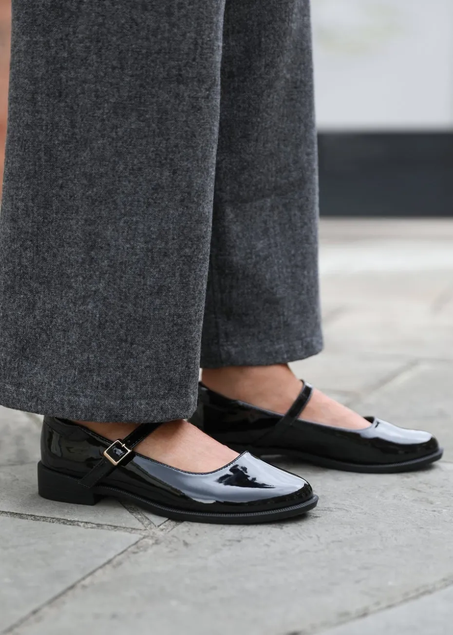 Where's That From Black Kingston Extra Wide Low Heel Loafers