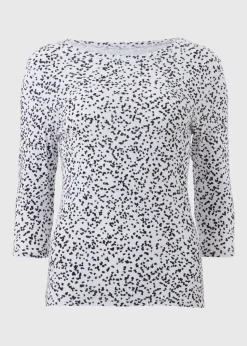 White Abstract 3/4 Sleeve Top