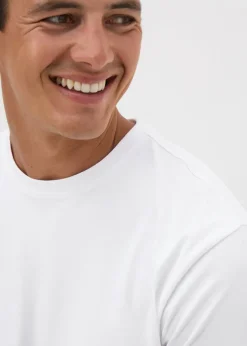 White Essential Crew Neck T-Shirt