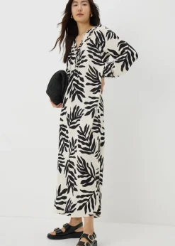 White Monochrome Leaf Print Tunic Midaxi Dress