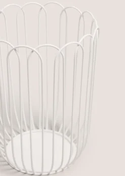 White Scalloped Utensil Pot