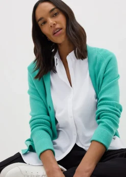 White Sleeveless Shirt